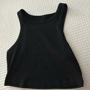 Wild Fable black tank top/crop to. Size medium.